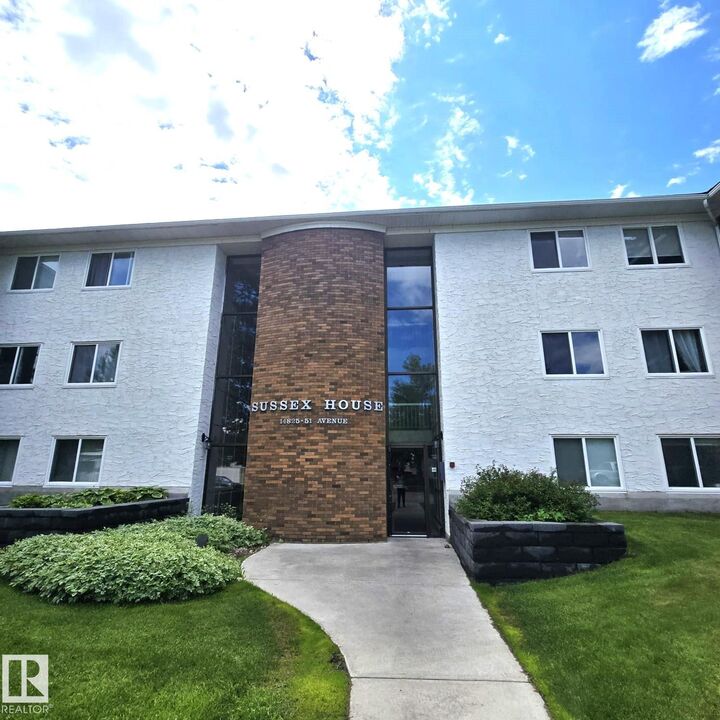 Property Photo:  14825 51 Avenue NW  AB T6H 5G4 