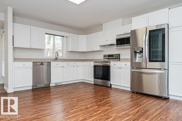 Property Photo: 901 Normandy Drive 15 AB T8A 5V7