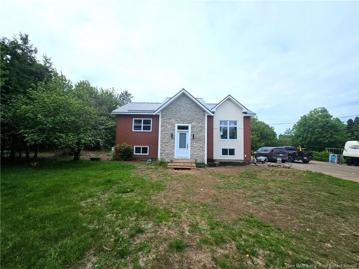 Property Photo:  805 Principale  NB E8R 1G9 