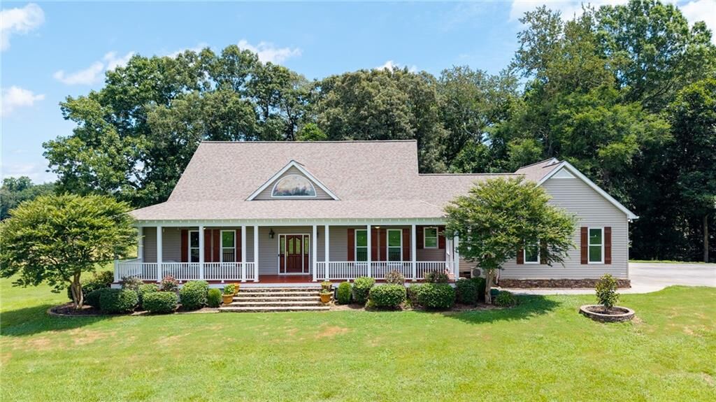 Property Photo:  150 School House Road NE  GA 30701 