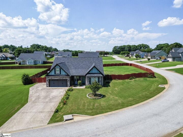 Property Photo:  222 Creekside Farms Way  SC 29334-4500 