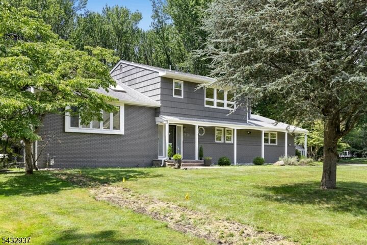 Property Photo:  1974 Winding Brook Way  NJ 07076 