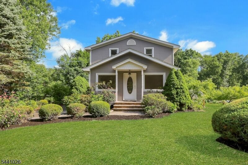 Property Photo: 32 Bellows Ln NJ 07082