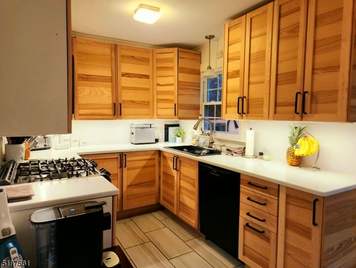 Property Photo:  30 Oakland Ave  NJ 07866 