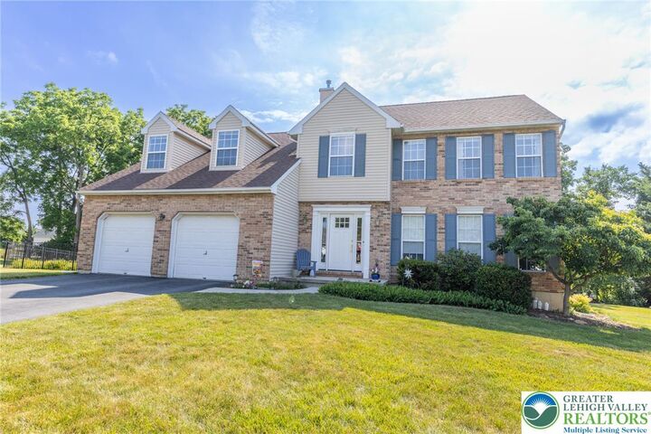 Property Photo:  968 Rainbow Drive  PA 18017 