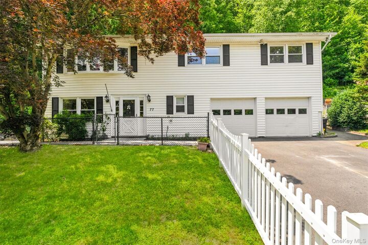 Property Photo:  77 Wharton Drive  NY 10567 
