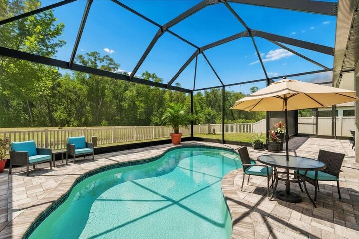 Property Photo:  18078 Romanesque Court  FL 34610 