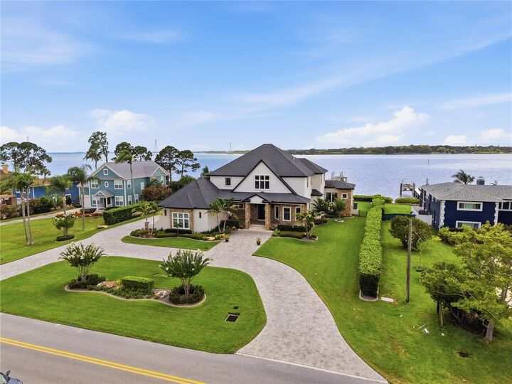 Property Photo:  732 Shore Drive E  FL 34677 