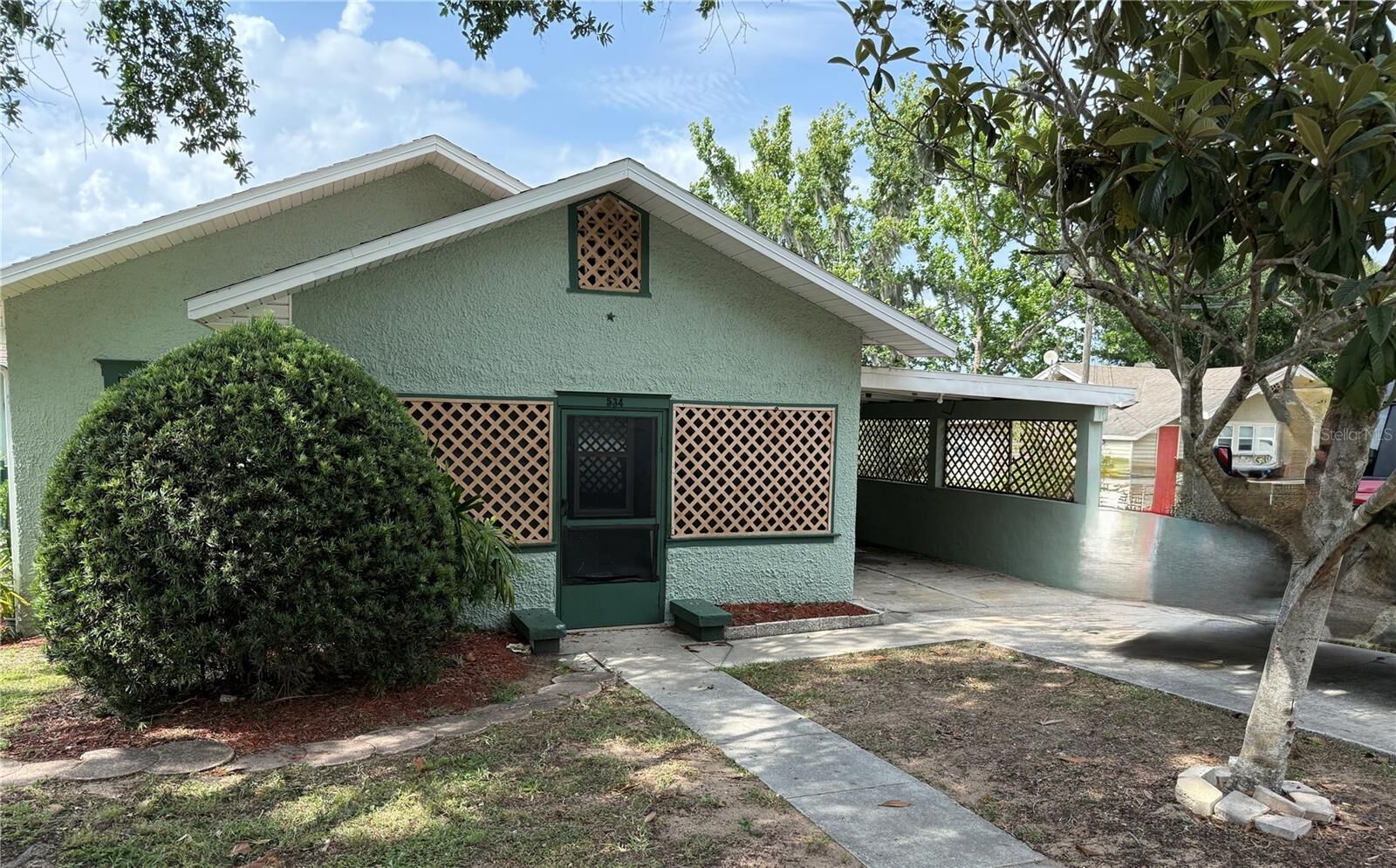 Property Photo: 534 W Osceola Street FL 34711