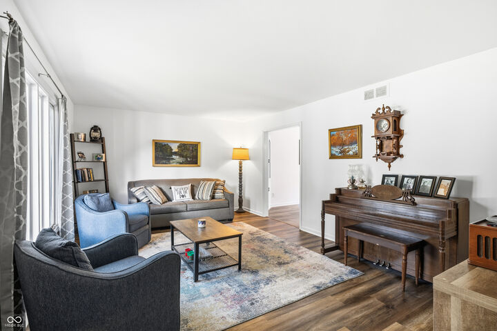 Property Photo:  1720 Ridge Hill Lane  IN 46217 