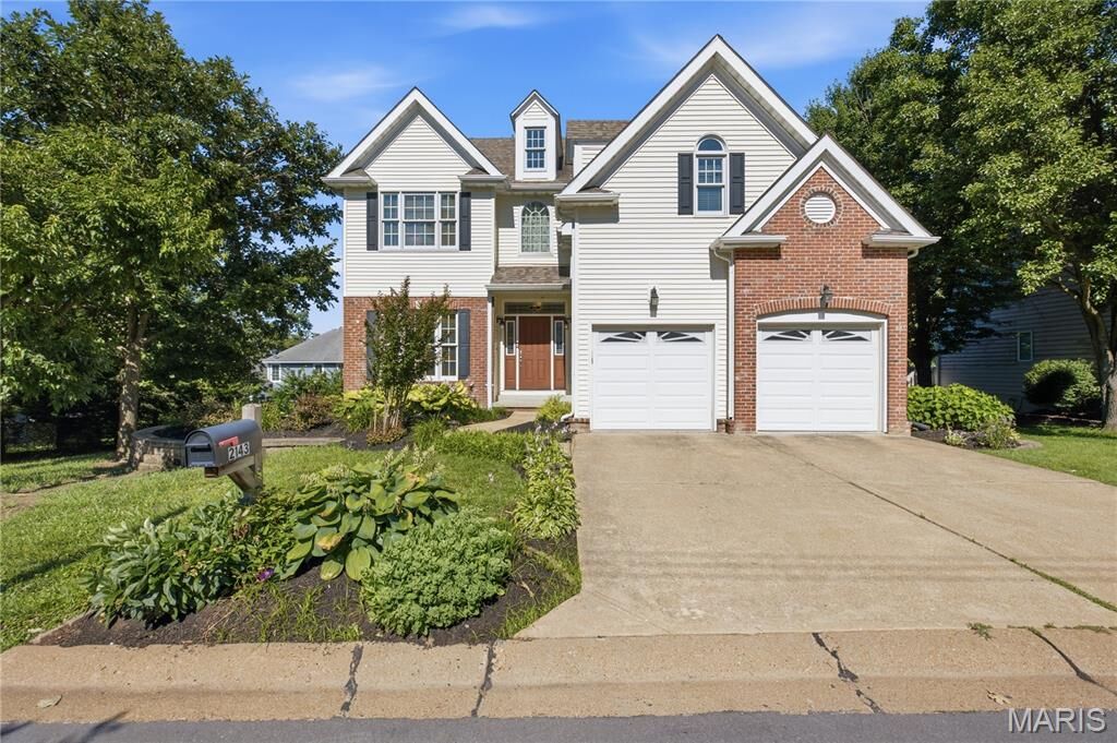 Property Photo:  2143 Oak Drive  MO 63131 