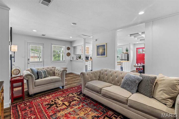 Property Photo: 501 W Wayne Street MO 63650