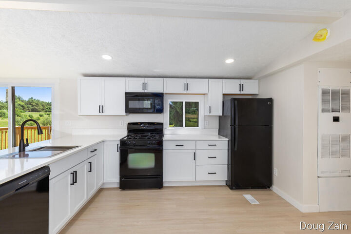 Property Photo:  1595 N County Line Road  MI 48886 