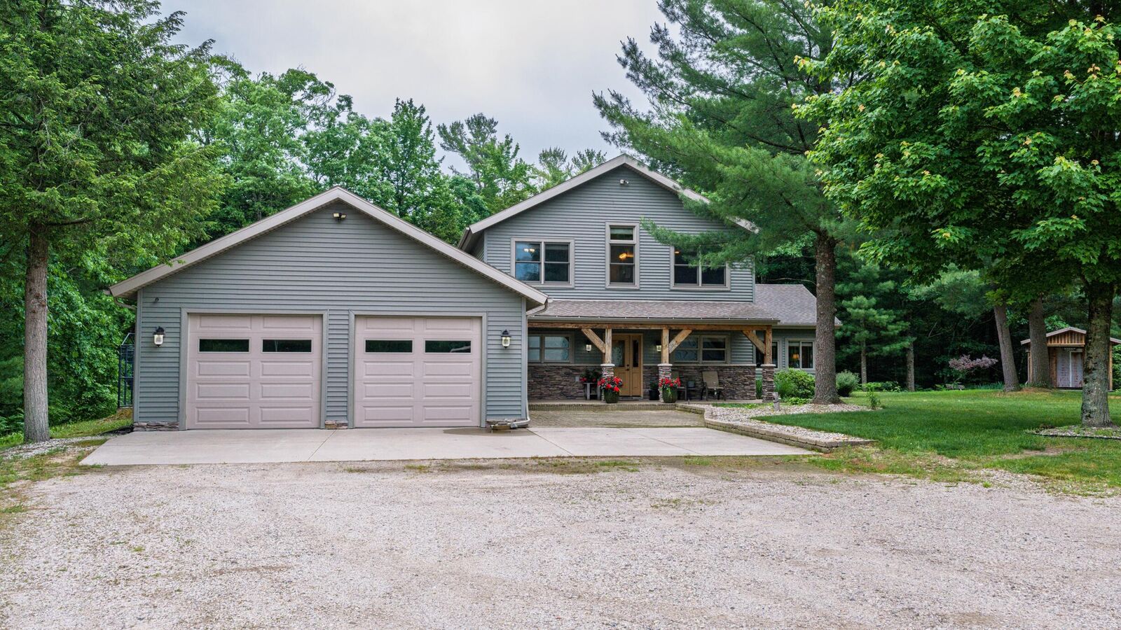 Property Photo: 6068 S 142nd Avenue MI 49452