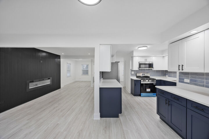 Property Photo:  3447 N Osage Avenue  IL 60634 