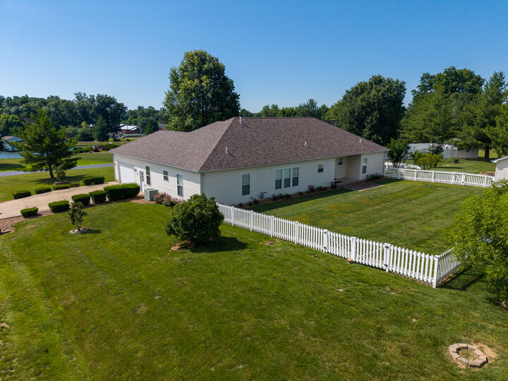Property Photo:  14205 N McRaven Lane  IL 62864 