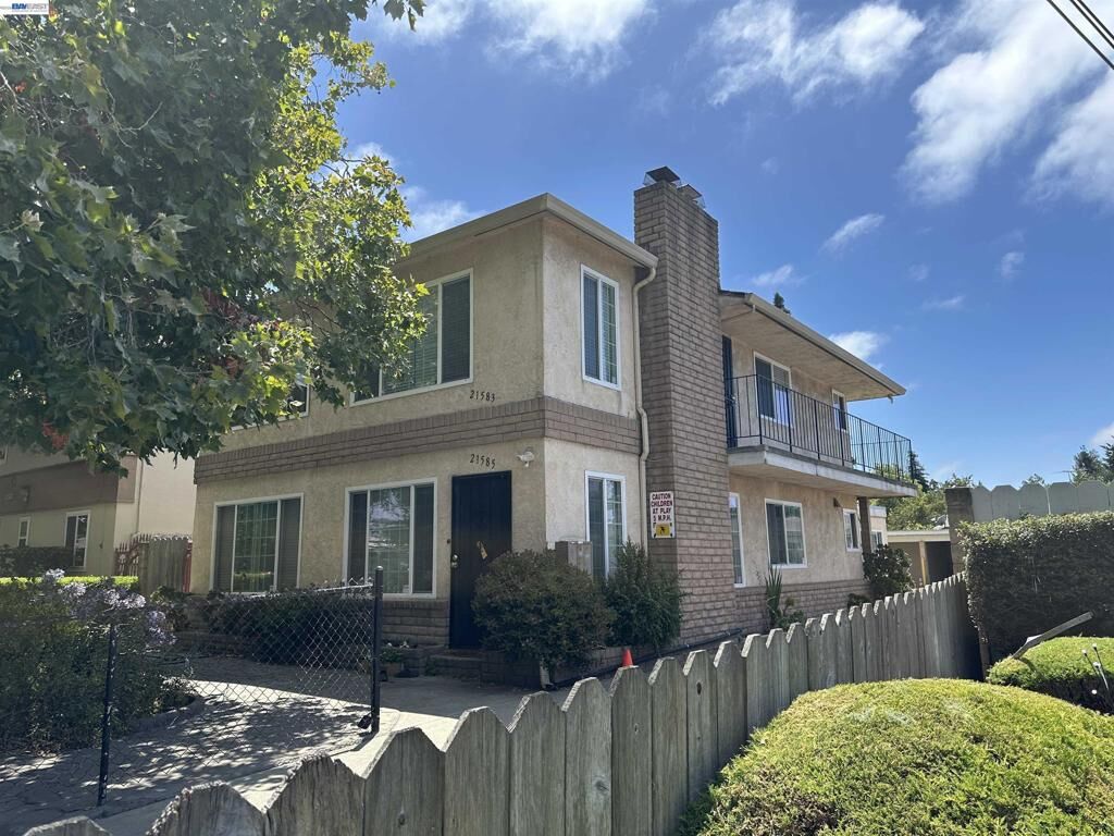 Property Photo: 21585 Montgomery St CA 94541