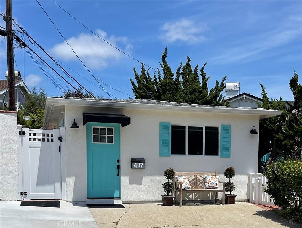 Property Photo: 437 Via Pascual CA 90277