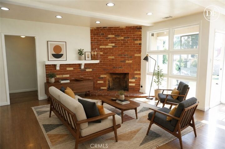 Property Photo: 5540 Balboa Boulevard CA 91316