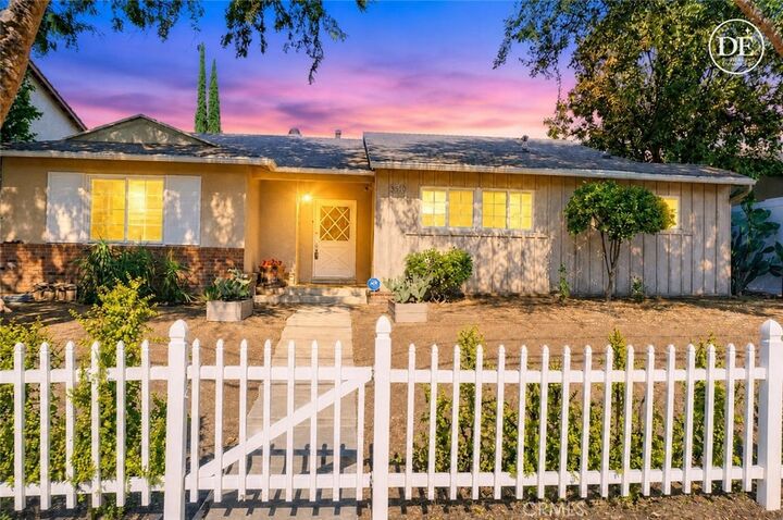 Property Photo:  5540 Balboa Boulevard  CA 91316 