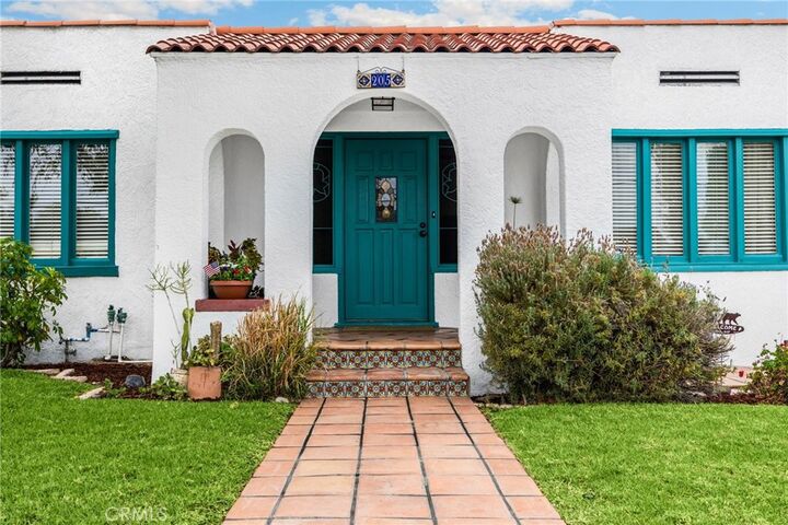 Property Photo:  205 E Elm Street  CA 92821 