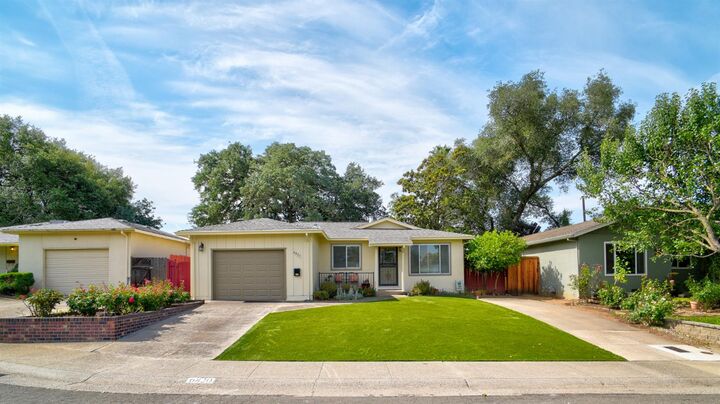 Property Photo: 6820 Admiral Avenue CA 95628