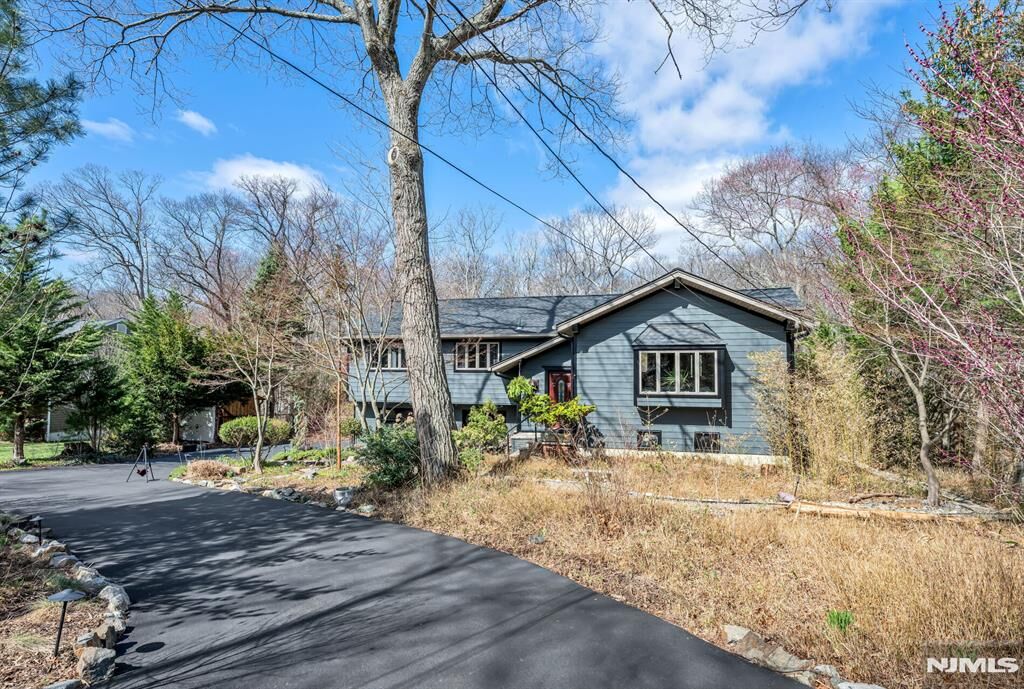 Property Photo: 87 Buena Vista Drive NJ 07456