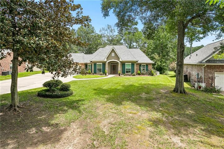Property Photo: 503 Choctaw Drive LA 70420