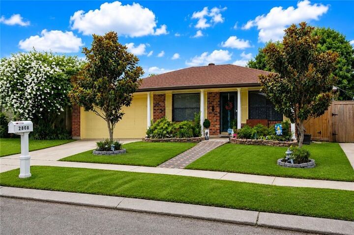 Property Photo:  2808 Neyrey Drive  LA 70002 