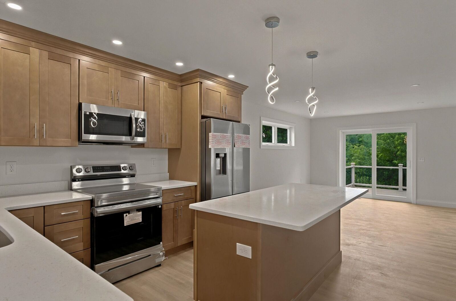 Property Photo: 106 Lock Street NH 03064