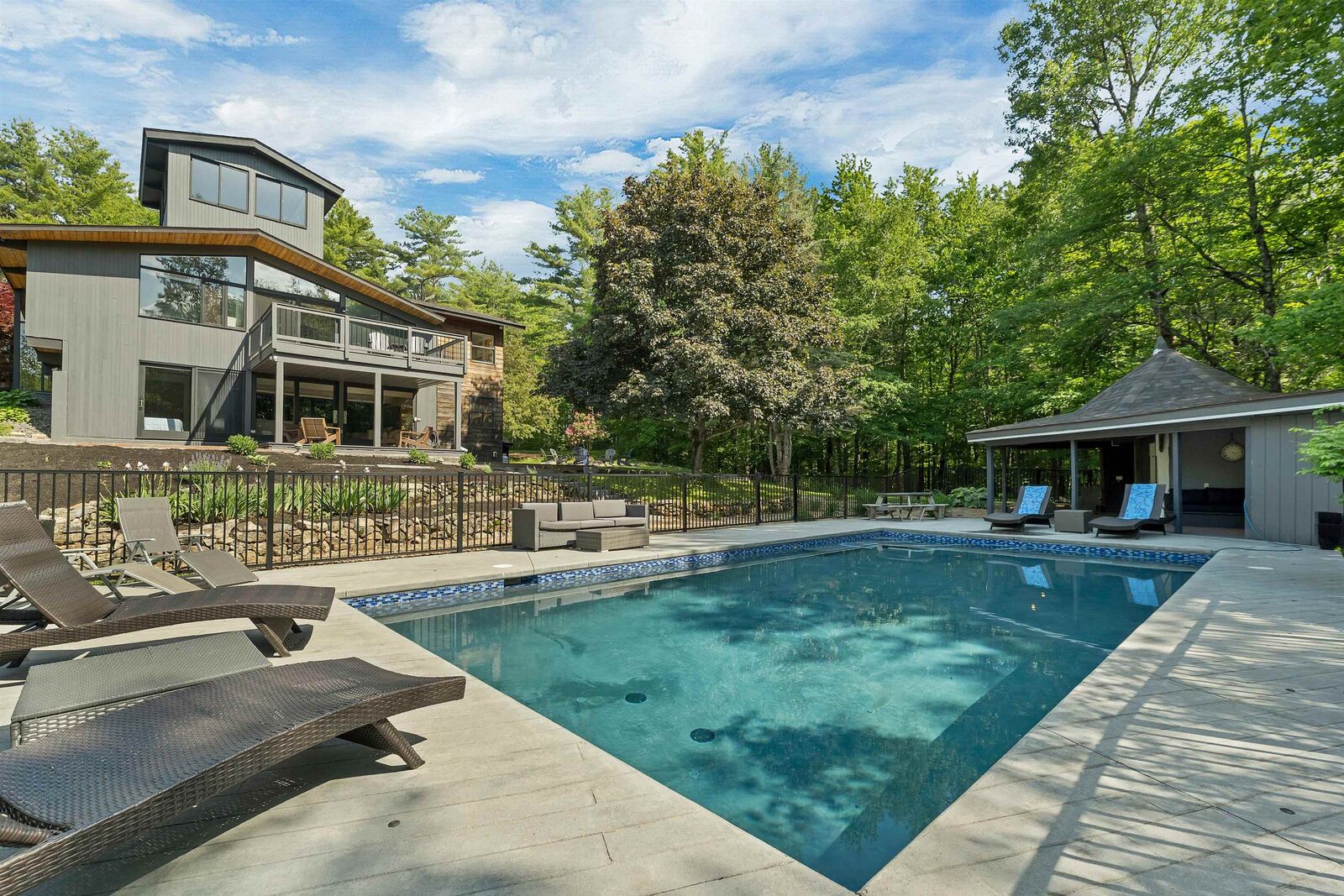 Property Photo:  11 Tracy Way  NH 03253 