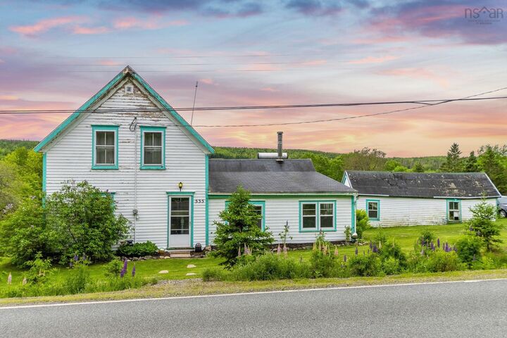 Property Photo: 535 E River East Side Road NS B0K 1B0