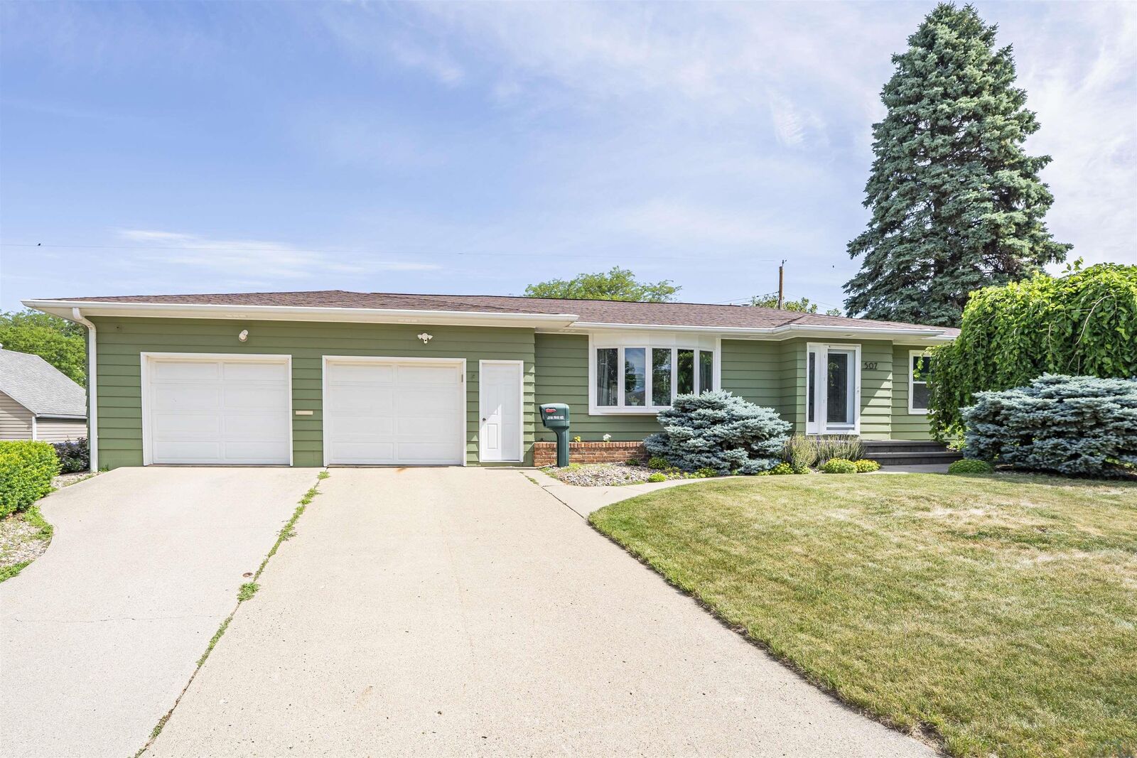 Property Photo:  507 Lee Dr  IA 51031 