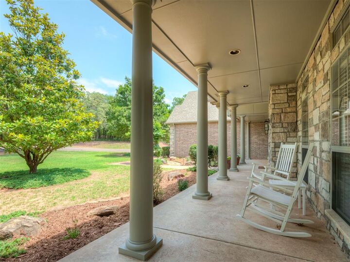 Property Photo:  4001 Braxton Way  OK 73034 