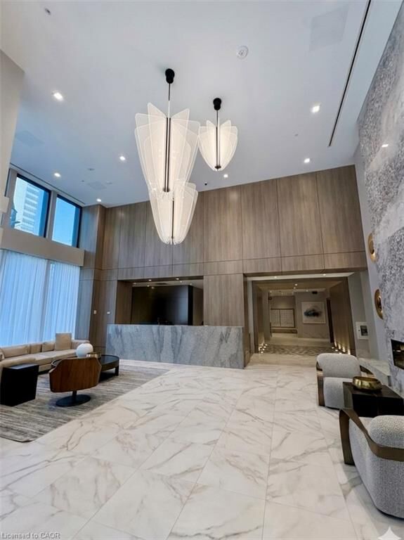 Property Photo:  75 James Street S 727  ON L8P 2Y9 