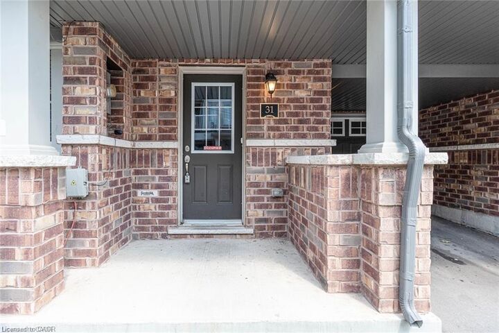 Property Photo:  420 Linden Drive 31  ON N3H 5L5 