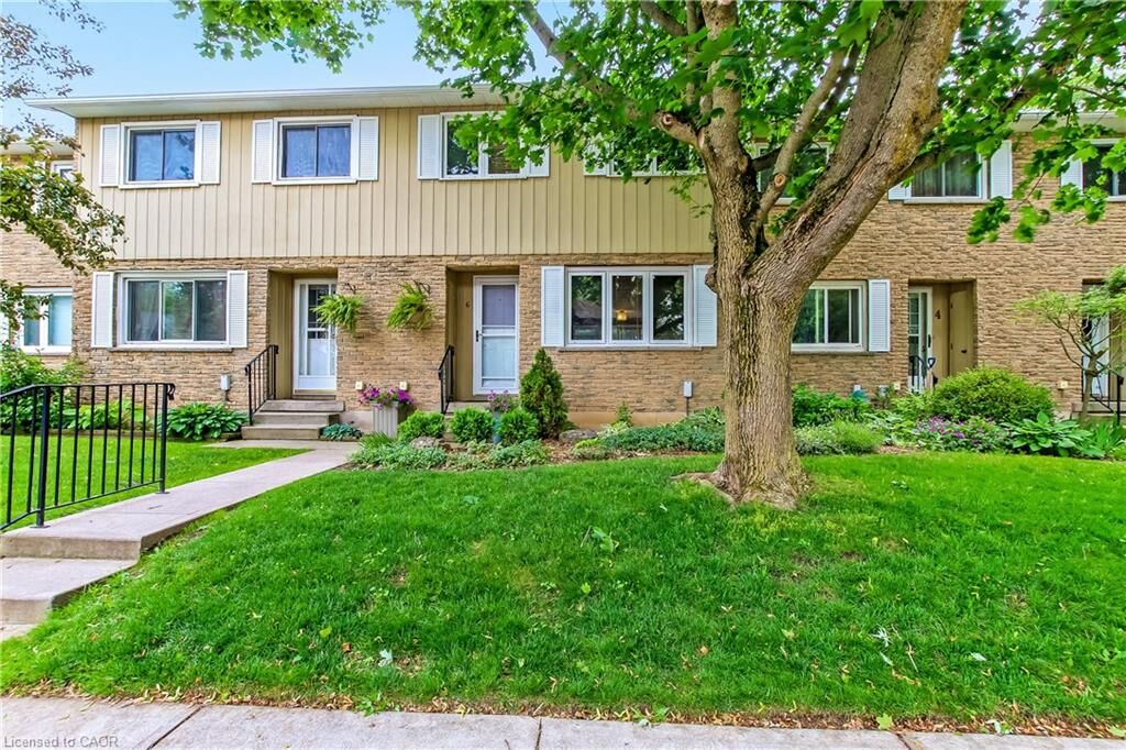 Property Photo: 6 Richardson Drive 30 ON N0A 1N5