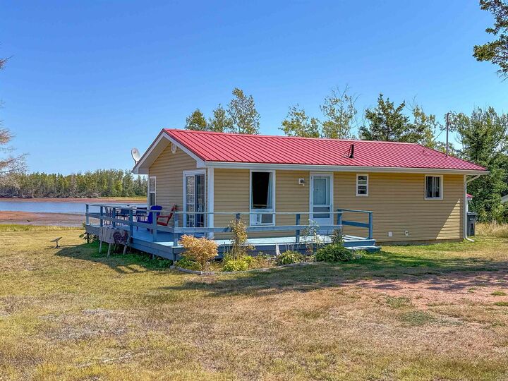 Property Photo:  98 Charlie'S Lane  PE C1B 0T3 