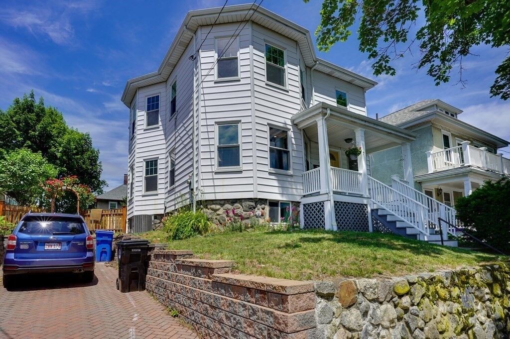 Property Photo:  7 Vincent Avenue  MA 02478 