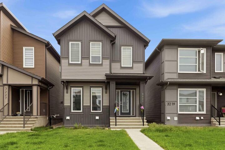 3223 Chinook Winds Drive SW — photo 1