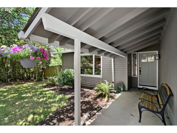 Property Photo: 8735 SW 75th Ave OR 97223