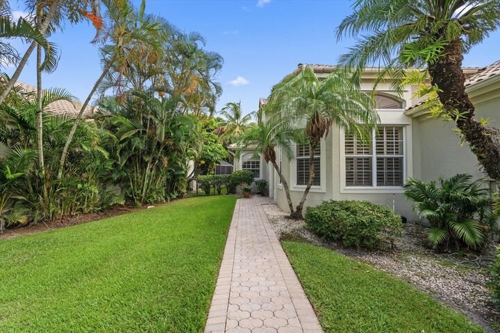 Property Photo: 12557 Mallet Circle FL 33414