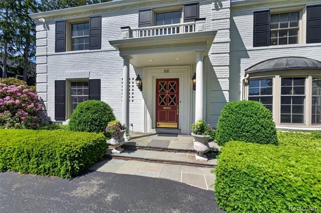 Property Photo: 66 Oxford Road MI 48236
