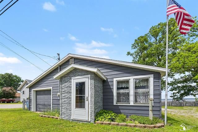 Property Photo:  5358 W Houghton Lake Drive  MI 48629 