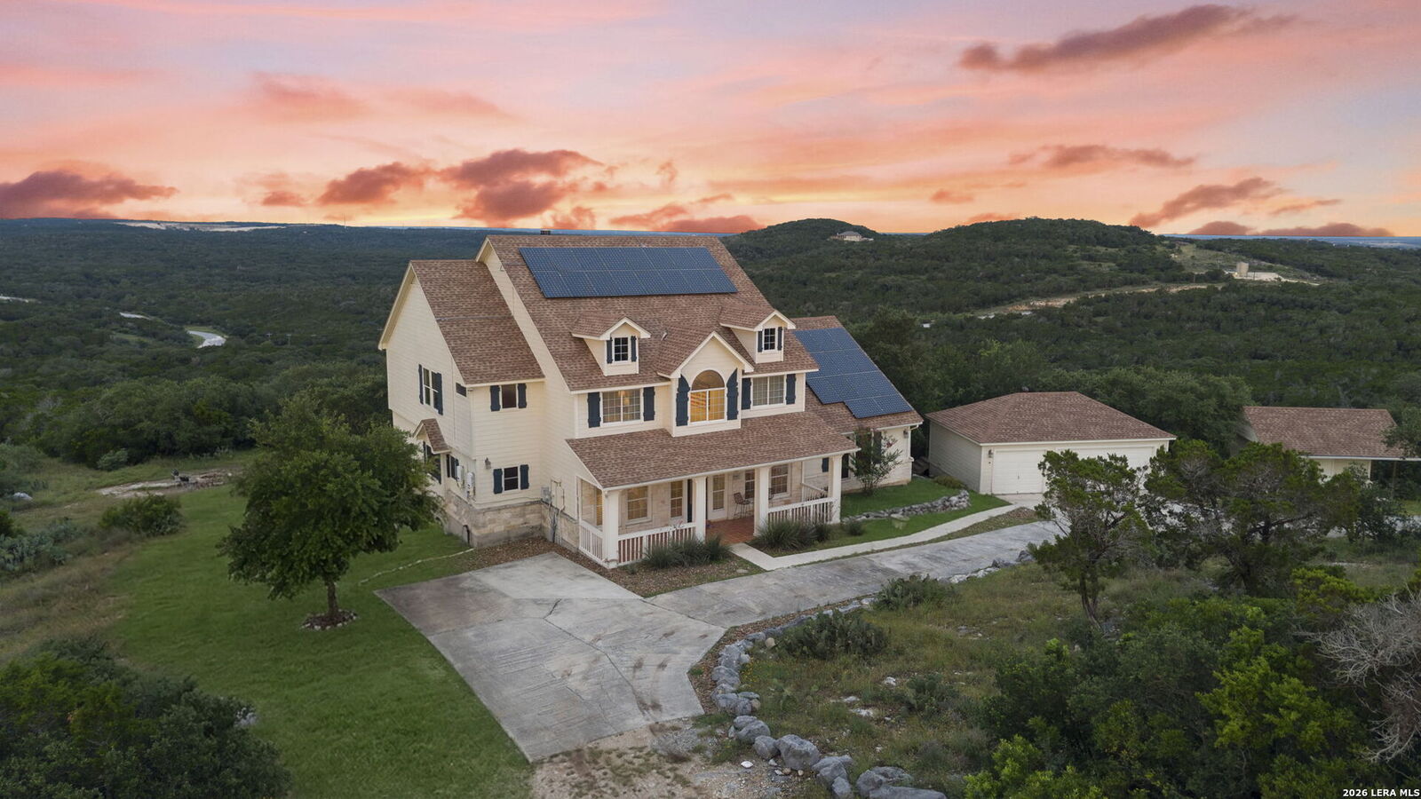 Property Photo: 1040 County Road 2720 TX 78056