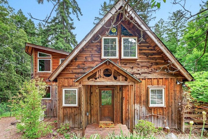 Property Photo: 450 Stellar Way CA 95006