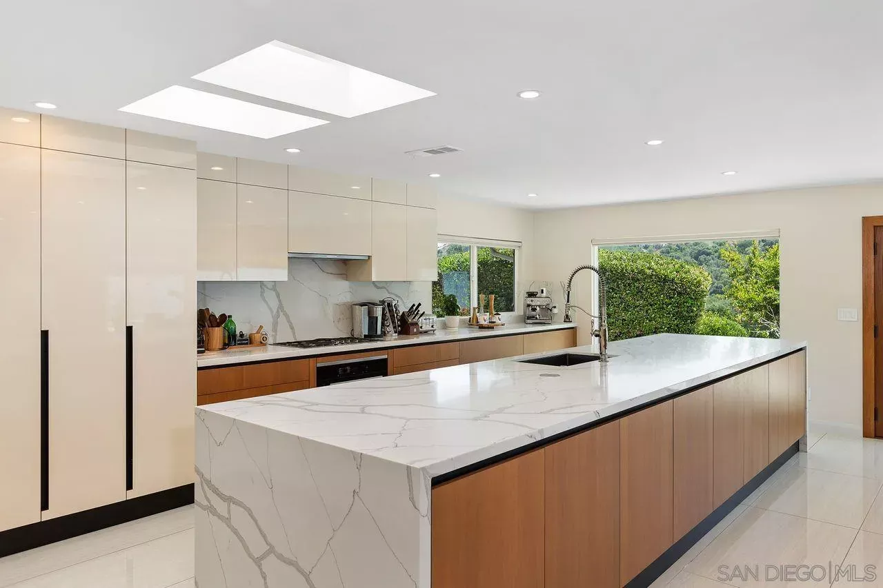 Property Photo: