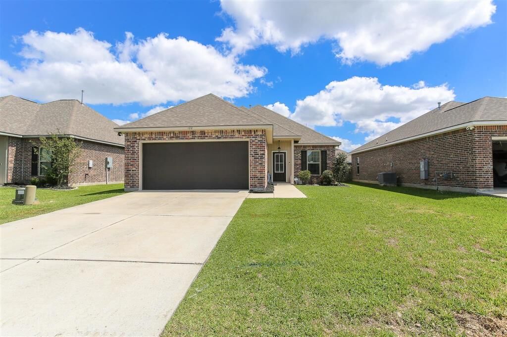 Property Photo: 128 Haygood Pt Point LA 70665