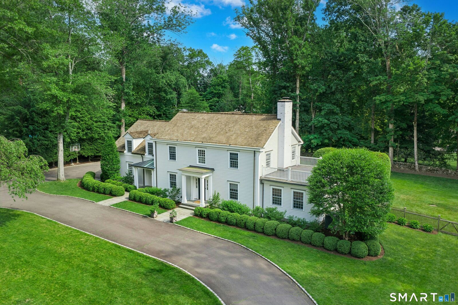 Property Photo:  20 Buttonwood Lane  CT 06820 