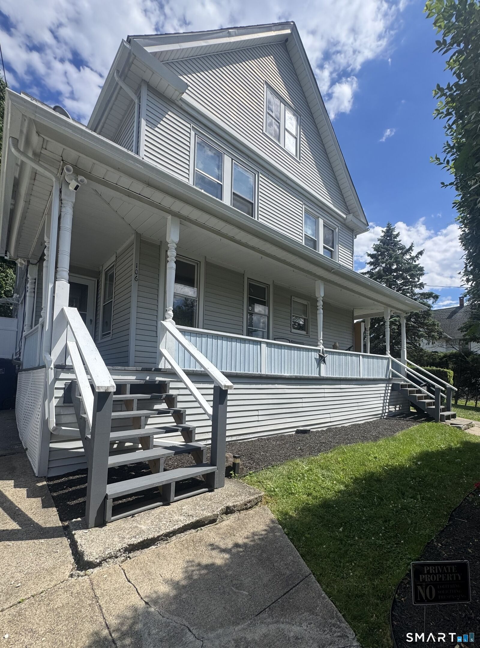 Property Photo:  104 Prospect Street  CT 06401 